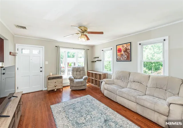 Homes for sale in Par Troy Hills Twp., NJ | 776 Lake Shore Dr, Par Troy Hills Twp., NJ 07054 | MLS# 26022484