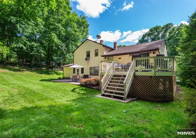 Homes for sale in Ringwood, NJ | 27 Dewey Dr, Ringwood, NJ 07456 | MLS# 26022512