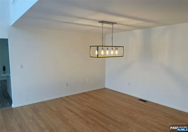 4th image of 67 Gannet Ct, Wayne, NJ 07470 | MLS# 26022528