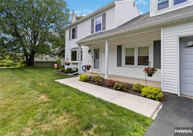 Homes for sale in West Milford, NJ | 37 Rolling Ridge Rd, West Milford, NJ 07480 | MLS# 26022542