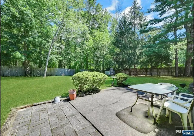 Homes for sale in Closter, NJ | 103 Primrose Ln, Closter, NJ 07624 | MLS# 26022550