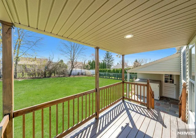 Photo 3 of Sale Pending at 20 Kievit Rd, Wayne, NJ 07470 | MLS# 26022555 | Listing updated on 2026-07-24