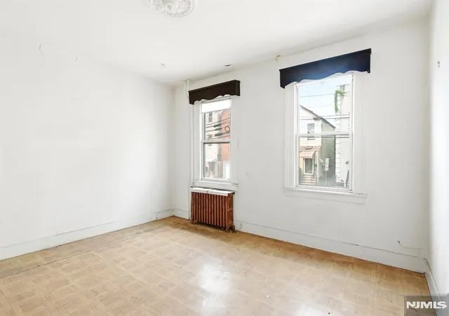 4th image of 205 Beacon Ave, Jersey City, NJ 07306 | MLS# 26022556