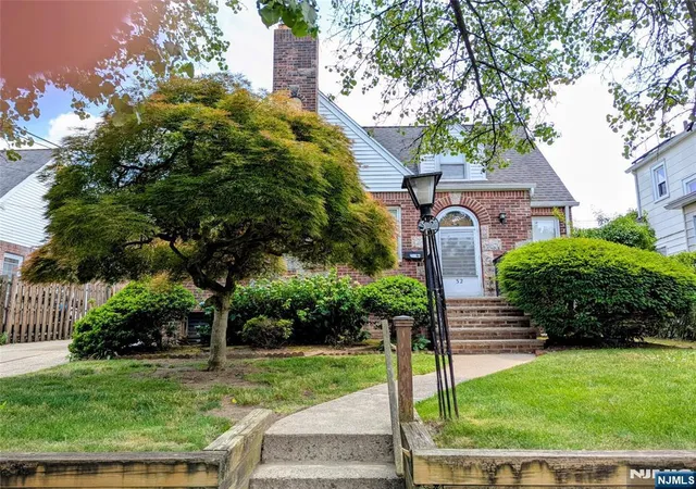 Homes for sale in Bergenfield, NJ | 32 Sylvan Ave, Bergenfield, NJ 07621 | MLS# 26022560