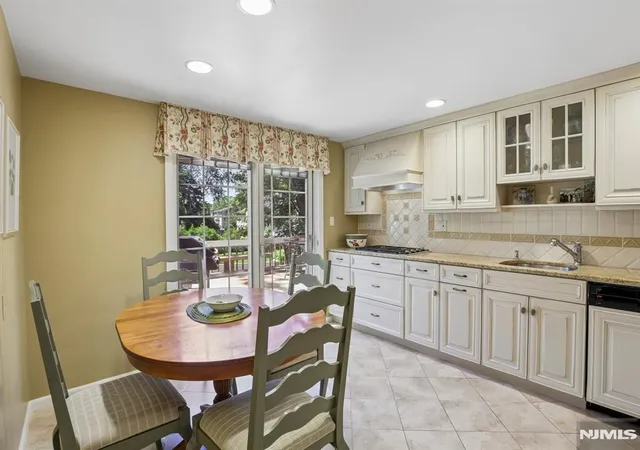 3rd image of 24 Cherry Hill Rd, Livingston, NJ 07039 | MLS# 26022588