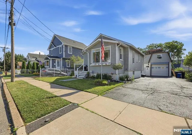 Homes for sale in Hawthorne, NJ | 66 7th Ave, Hawthorne, NJ 07506 | MLS# 26022598
