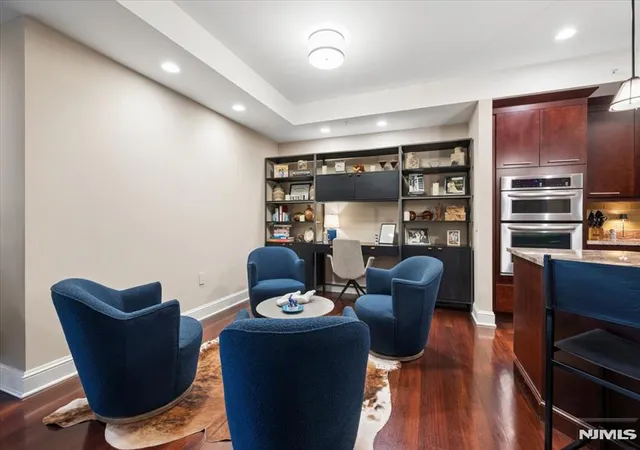 Homes for sale in Morristown Town, NJ | 40 Park Ave, Morristown Town, NJ 07017