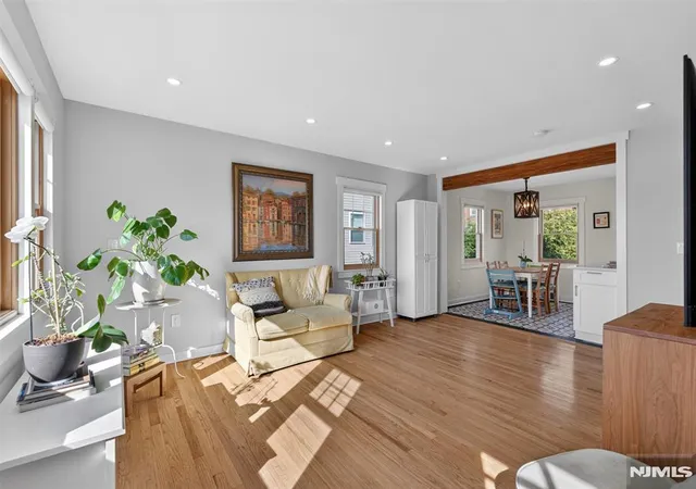 Homes for sale in North Arlington, NJ | 8 West St, North Arlington, NJ 07031 | MLS# 26022626