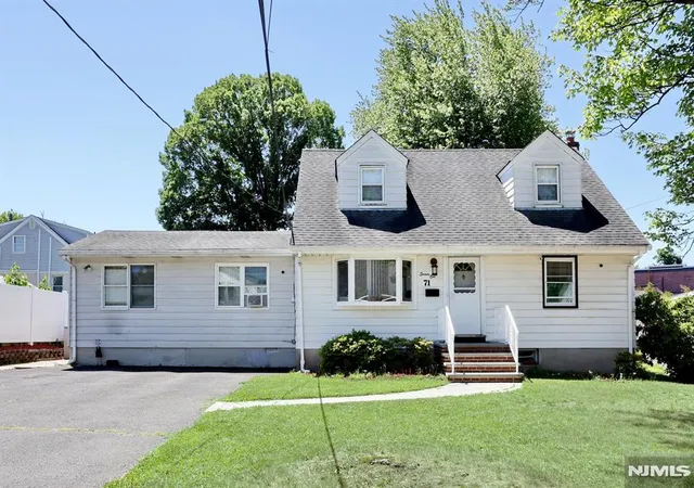 Homes for sale in Dumont, NJ | 71 Lexington Ave, Dumont, NJ 07628 | MLS# 26022635
