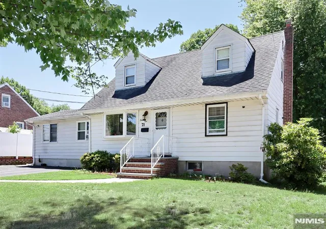 Homes for sale in Dumont, NJ | 71 Lexington Ave, Dumont, NJ 07628 | MLS# 26022635