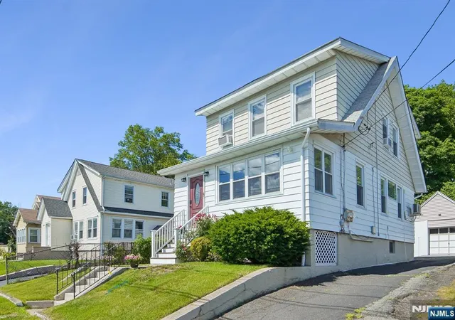 3rd image of 264 Getty Ave, Clifton, NJ 07011 | MLS# 26022637