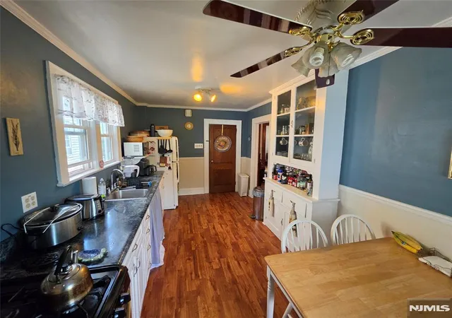 Homes for sale in Bloomfield, NJ | 12 Brook Pl, Bloomfield, NJ 07003 | MLS# 26022643