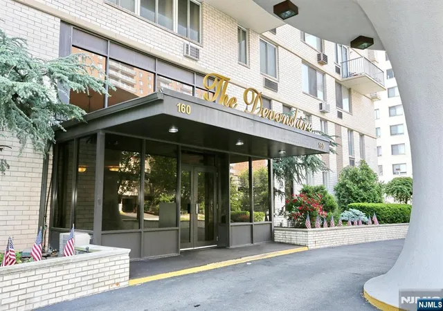 Photo 3 of Condo for sale at 160 Overlook Ave #2D, Hackensack, NJ 07601 | MLS# 26022664 | Listing updated on 2026-08-31