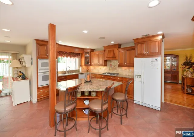 Homes for sale in New Milford, NJ | 513 Boulevard, New Milford, NJ 07646 | MLS# 26022679