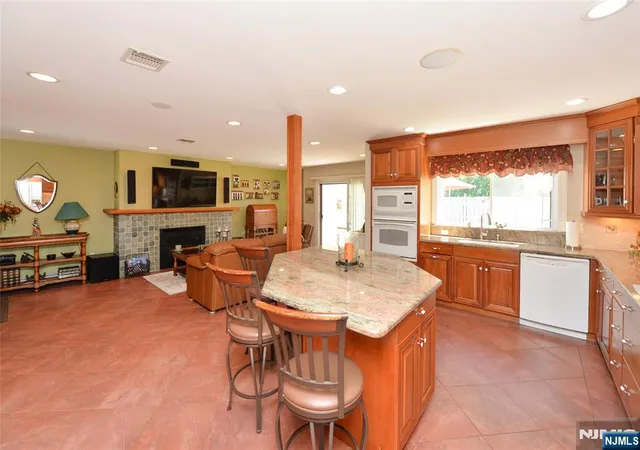 Homes for sale in New Milford, NJ | 513 Boulevard, New Milford, NJ 07646 | MLS# 26022679