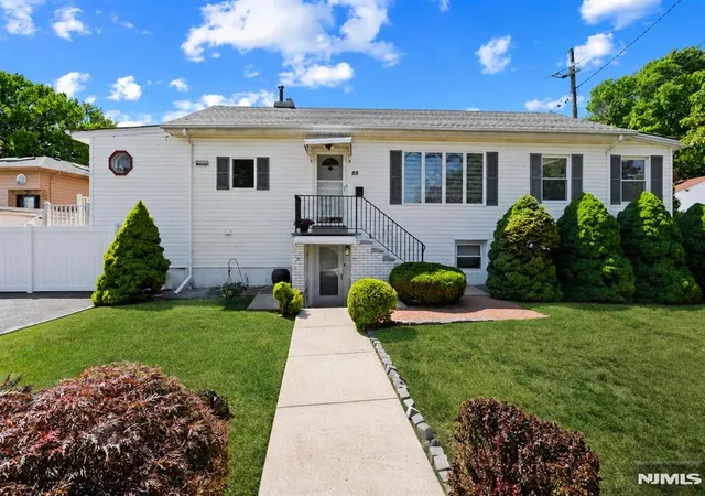 Homes for sale in Secaucus, NJ | 55 Central Ln, Secaucus, NJ 07094 | MLS# 26022701