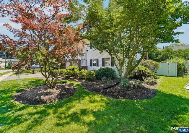 Homes for sale in Fair Lawn, NJ | 41-57 Rys, Fair Lawn, NJ 07410 | MLS# 26022704