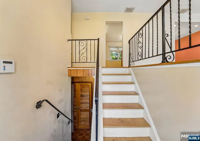 Homes for sale in Fair Lawn, NJ | 41-57 Rys, Fair Lawn, NJ 07410 | MLS# 26022704
