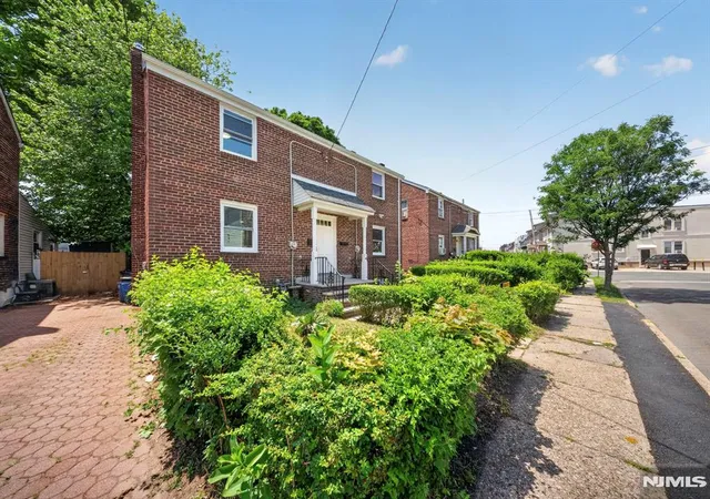 Homes for sale in Elizabeth, NJ | 1378 Hamilton St, Elizabeth, NJ 07208 | MLS# 26022718