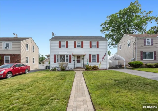 Homes for sale in Elmwood Park, NJ | 126 18th Ave, Elmwood Park, NJ 07407 | MLS# 26022728