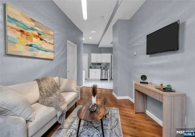 4th image of 705 15Th St, Newark, NJ 07103 | MLS# 26022765