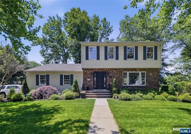 Homes for sale in Twp Of Washington, NJ | 2430 Cleveland Ave, Twp Of Washington, NJ 07676 | MLS# 26022805
