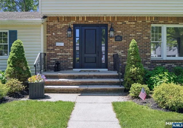4th image of 2430 Cleveland Ave, Twp Of Washington, NJ 07676 | MLS# 26022805