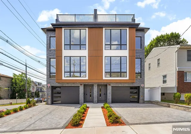 Homes for sale in Cliffside Park, NJ | 501 Saint Pauls Ave, Cliffside Park, NJ 07010 | MLS# 26022885