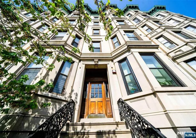 3rd image of 1112 Park Ave #2L, Hoboken, NJ 07030 | MLS# 26022888