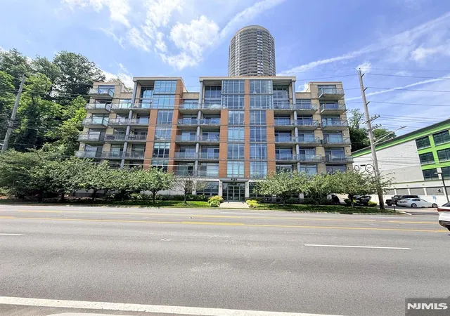 Homes for sale in North Bergen, NJ | 8125 River Rd #C3, North Bergen, NJ 07047 | MLS# 26022903