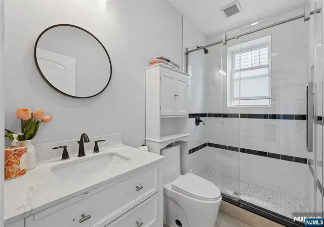 Homes for sale in Lyndhurst, NJ | 440 Alder St, Lyndhurst, NJ 07071 | MLS# 26022916