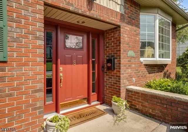 5th image of 6 Davenport Ave, Roseland, NJ 07068 | MLS# 26022922