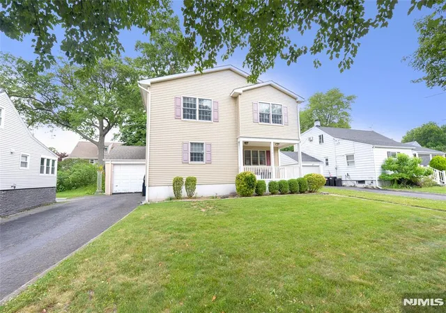 Homes for sale in Fair Lawn, NJ | 7 01 2nd St, Fair Lawn, NJ 07410 | MLS# 26022935