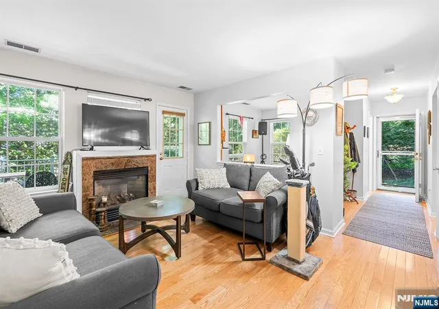 2nd image of 1005 Chatfield Dr, Pompton Plains, NJ 07444 | MLS# 26022960