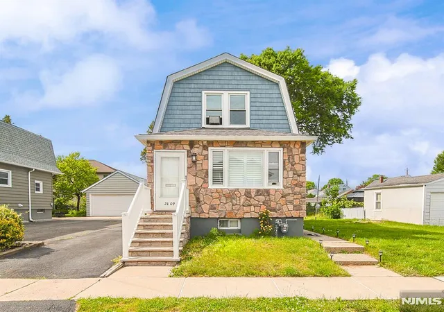 Homes for sale in Fair Lawn, NJ | 24 09 Raphael St, Fair Lawn, NJ 07410 | MLS# 26022963