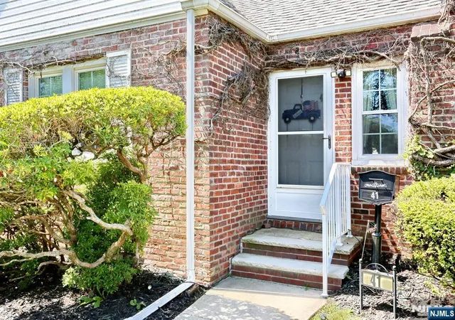 Homes for sale in Clifton, NJ | 41 Martin Ave, Clifton, NJ 07012 | MLS# 26022984