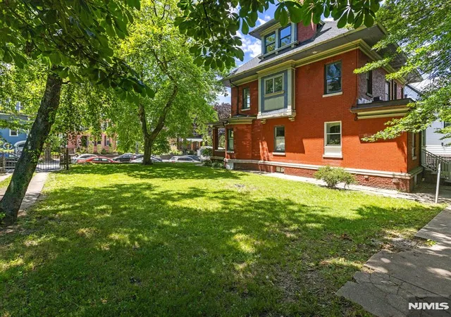 21st image of 717 723 Boulevard, Weehawken, NJ 07086 | MLS# 26022985