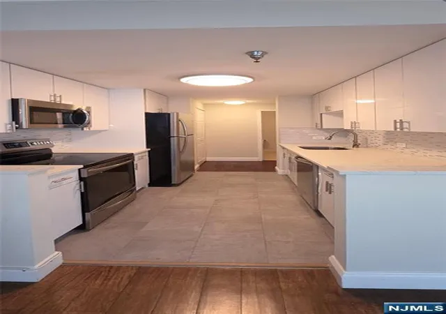 Homes for sale in Fort Lee, NJ | 100 Old Palisade Rd #3609, Fort Lee, NJ 07024 | MLS# 26022988