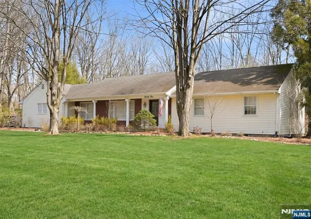 Homes for sale in Upper Saddle River, NJ | 23 Jan River Dr, Upper Saddle River, NJ 07458 | MLS# 26023029