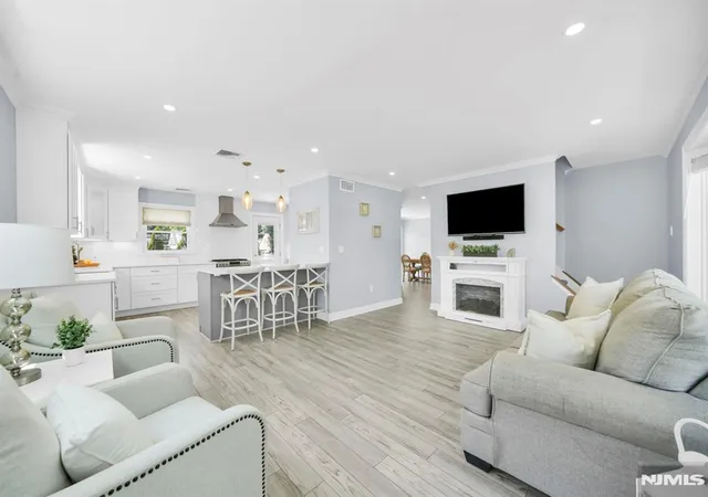 Homes for sale in Rochelle Park, NJ | 25 Parker Ave, Rochelle Park, NJ 07662 | MLS# 26023078