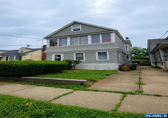 Homes for sale in Linden, NJ | 25 W 15th St, Linden, NJ 07036 | MLS# 26023090