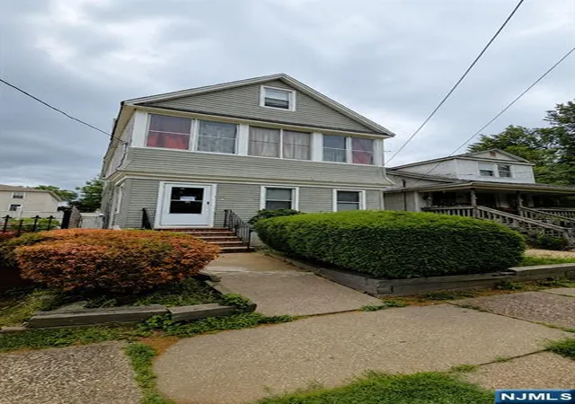 Homes for sale in Linden, NJ | 25 W 15th St, Linden, NJ 07036 | MLS# 26023090