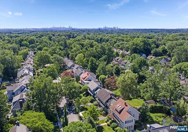39th image of 54 Aubrey Rd, Montclair, NJ 07043 | MLS# 26023111