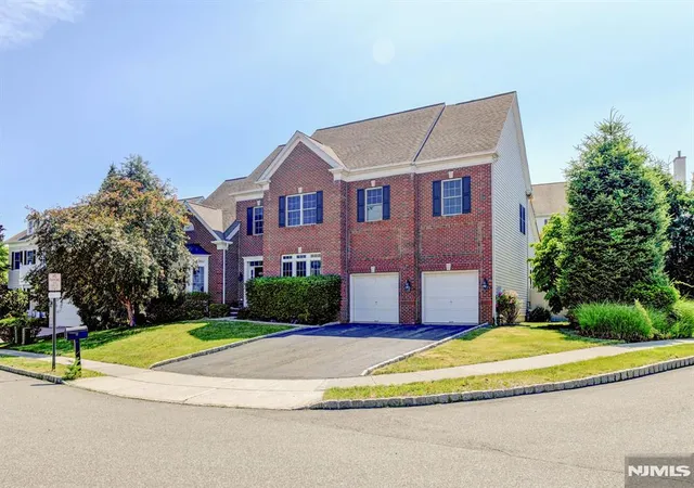 45th image of 16 Commanders Ct, Totowa, NJ 07512 | MLS# 26023114
