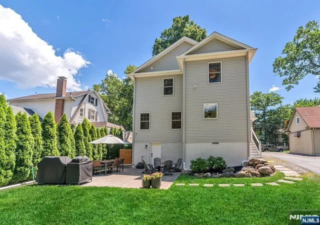 Homes for sale in Glen Rock, NJ | 178 Harding Rd, Glen Rock, NJ 07452 | MLS# 26023154