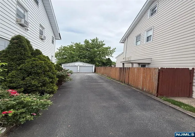 Homes for sale in Totowa, NJ | 92 William Pl, Totowa, NJ 07512 | MLS# 26023161