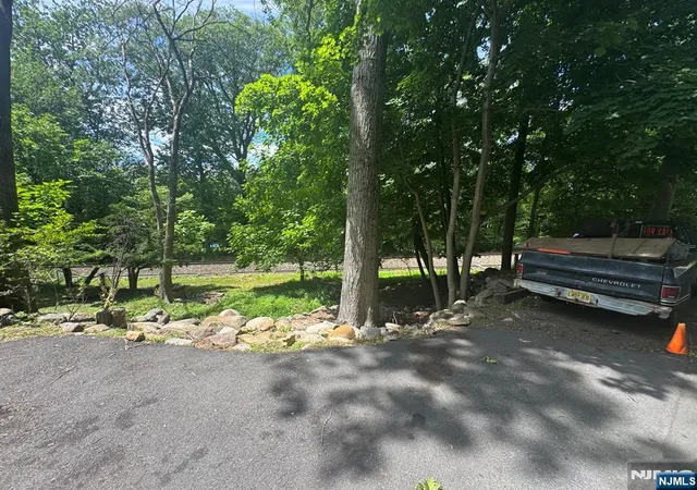 4th image of 40 Forest Ave, Montvale, NJ 07645 | MLS# 26023167