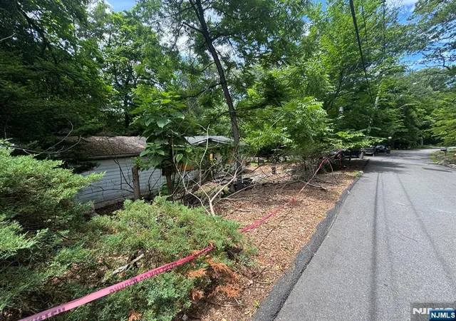 5th image of 40 Forest Ave, Montvale, NJ 07645 | MLS# 26023167