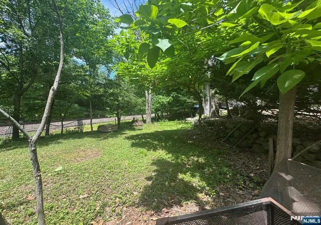 10th image of 40 Forest Ave, Montvale, NJ 07645 | MLS# 26023167