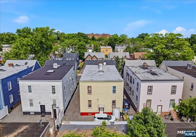 5th image of 202 Eastern Pkwy, Newark, NJ 07106 | MLS# 26023209